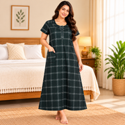 Veni’s dark green full-length cotton nighty with front zip