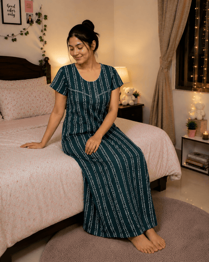 Dark Green Stripe Dreamscape Nighty for Women 2XL Onezeros.in
