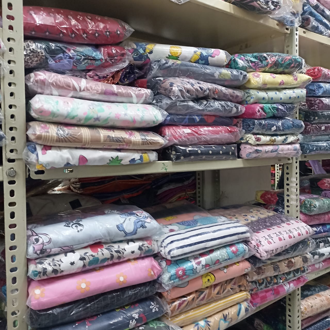 Floral Print Pure Cotton Capri 3/4 pant for Girl (Pack Of 5) Onezeros.in