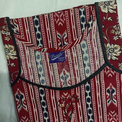 Red and Black Dreamy Stripes Nighty 2XL Onezeros.in
